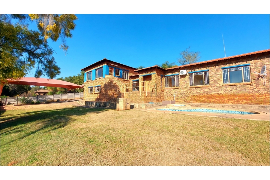 6 Bedroom Property for Sale in Ifafi North West